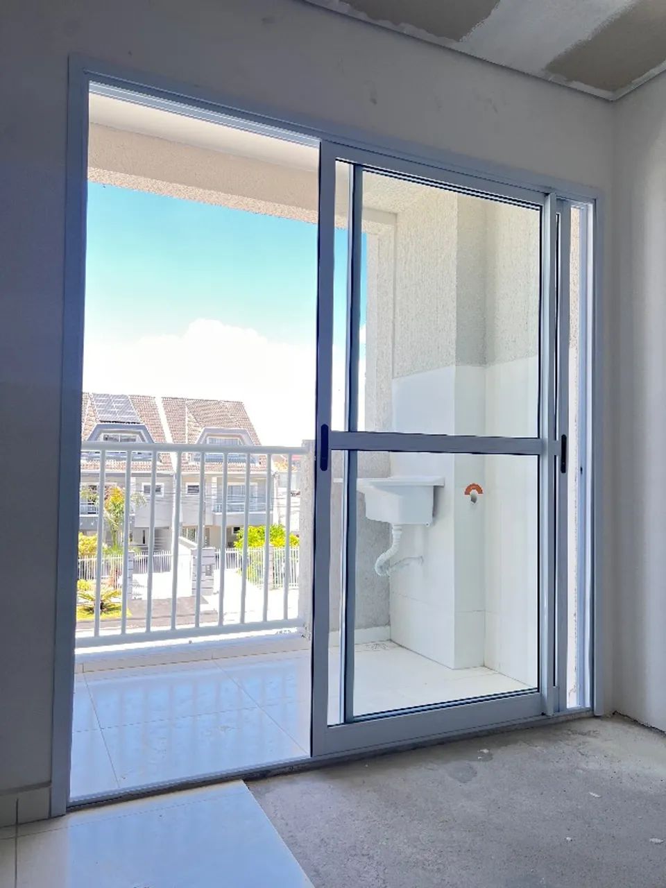 Sliding door64962668923267120