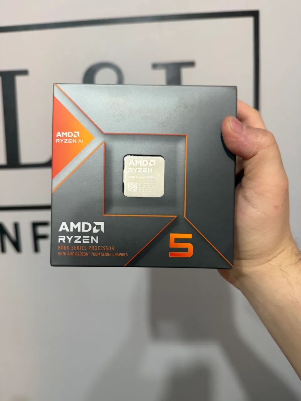 KIT AM5 A620M + R5 8600G - Foto 3