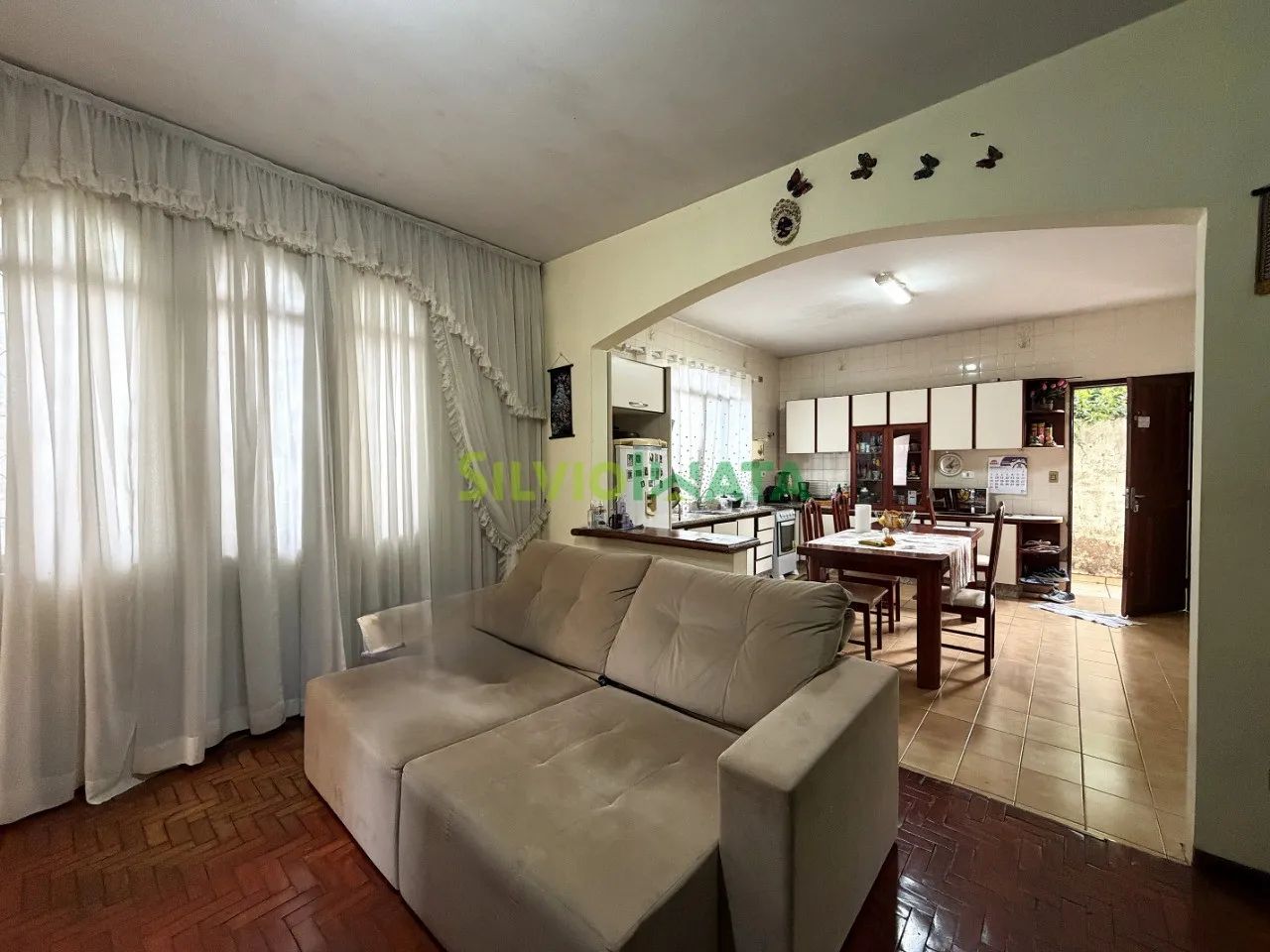 Casa Térrea com Amplo Terreno à Venda na Zona 08 - Foto 2