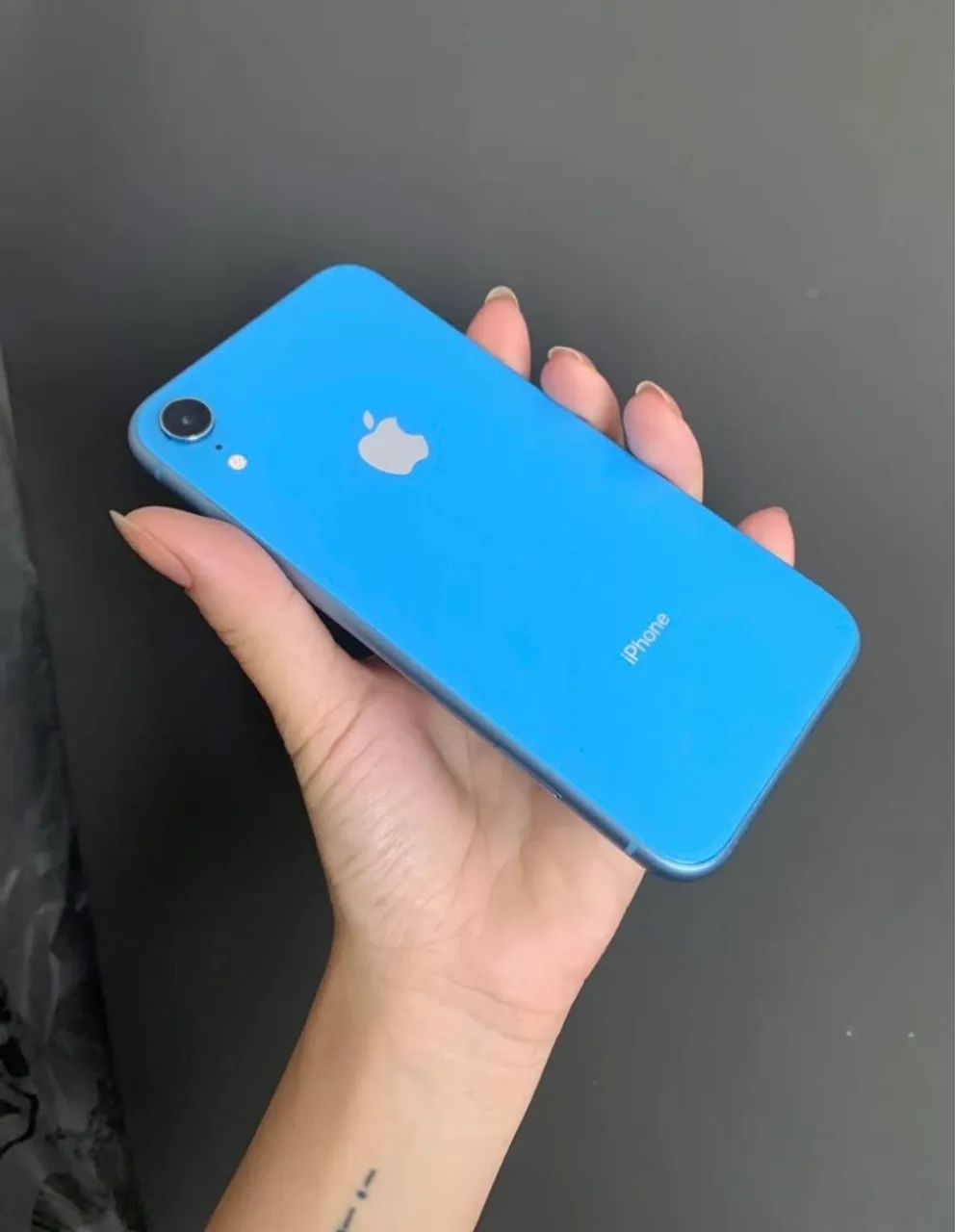 iPhone XR azul  - Foto 2
