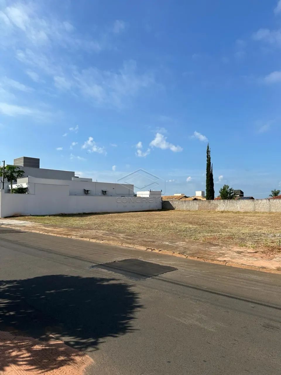 Lindo lote área nobre Plano