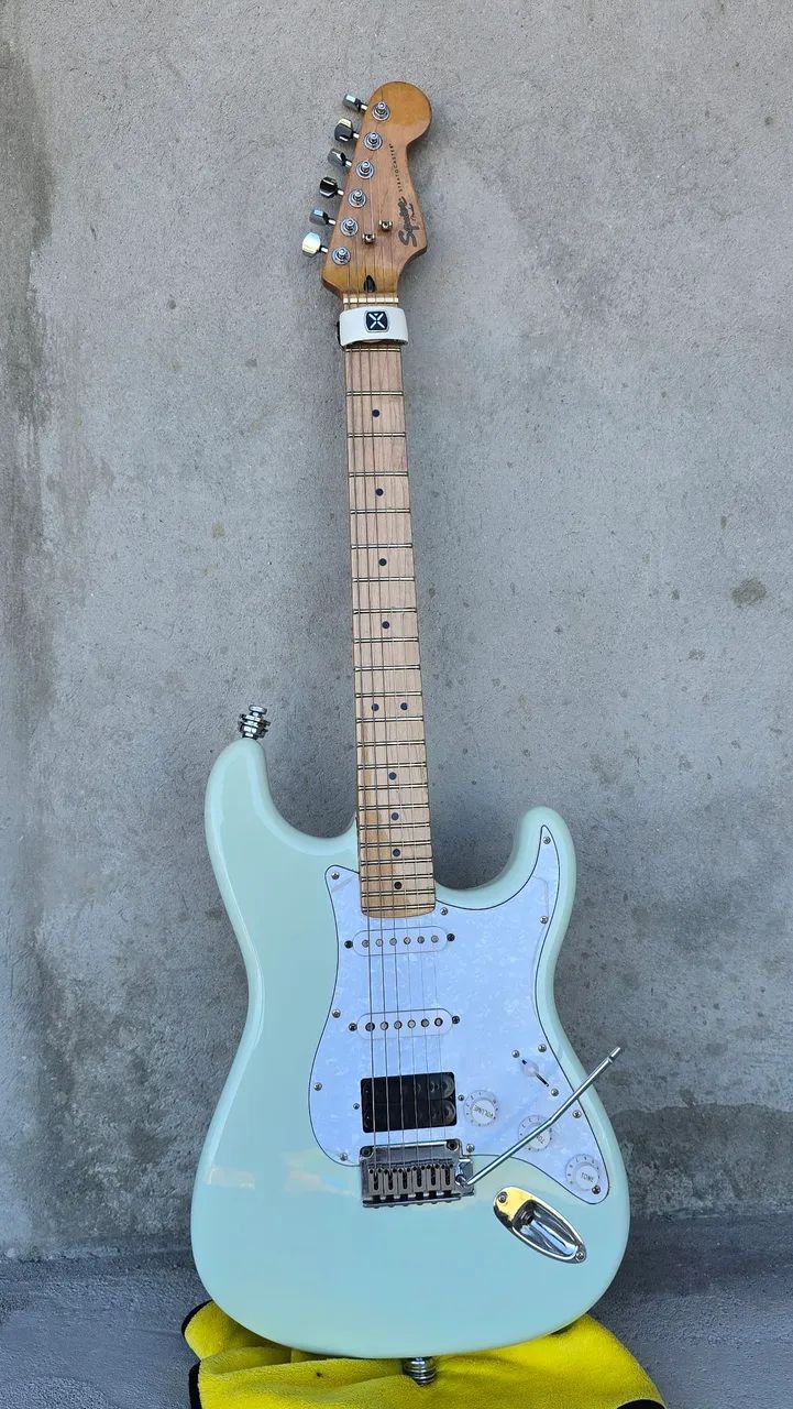 GUITARRA FENDER SQUIER DELUXE - Foto 3