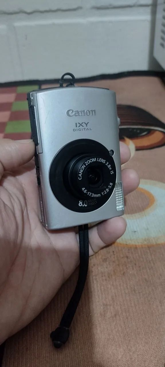 Canon ixy digital 910 ls 