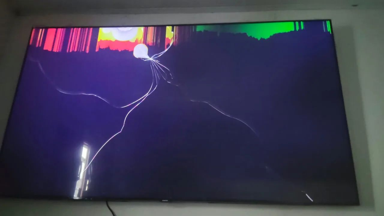 TV SAMSUNG 65 POLEGADAS LED QUEBRADA  - Foto 2