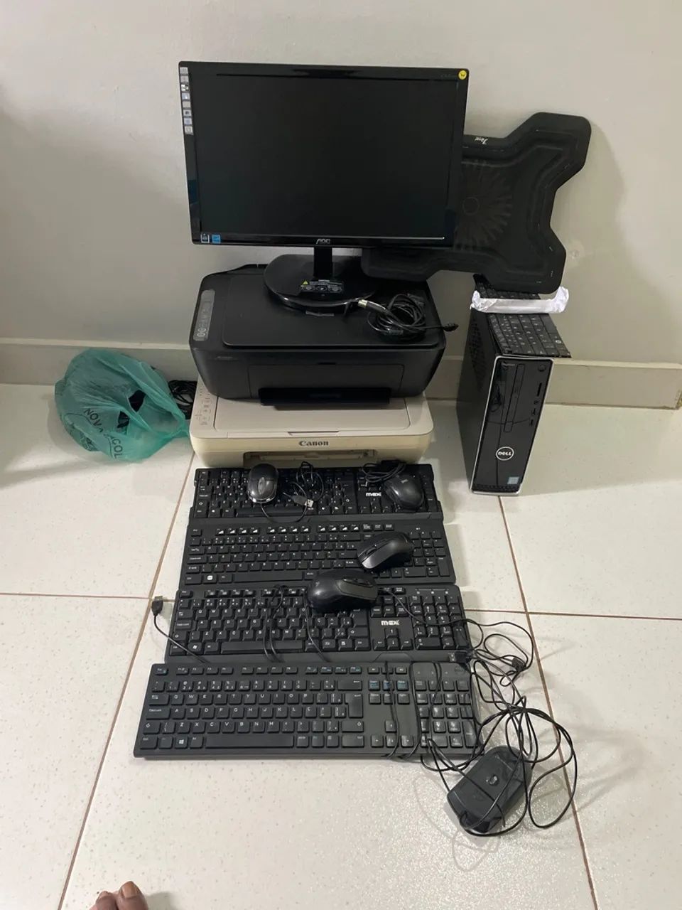 Computador de mesa + teclados