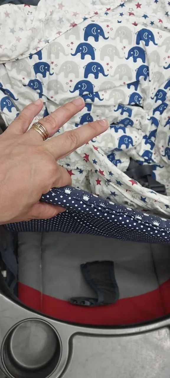 Carrinho de bebê Cosco com bebê conforto - Foto 5