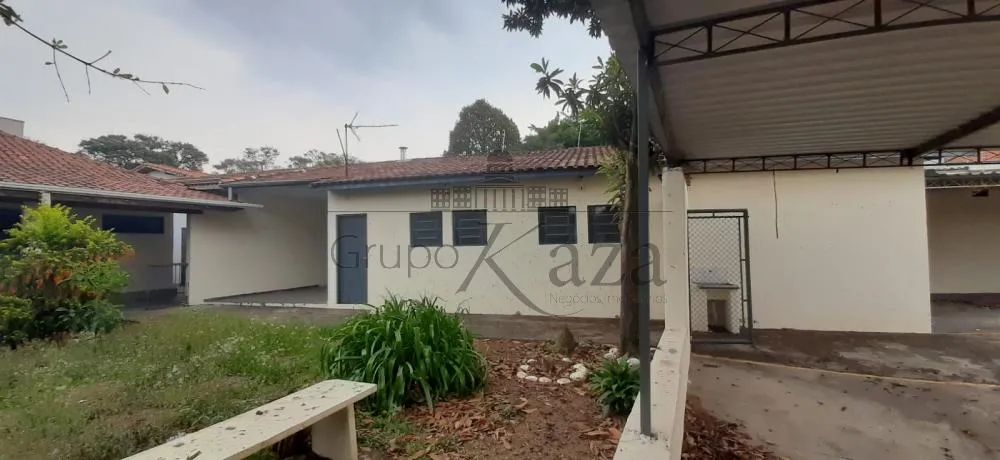 Casa Comercial Residencial - Centro - Jacareí - 3 Dormitórios com área de 1.015m² de terre - Foto 5