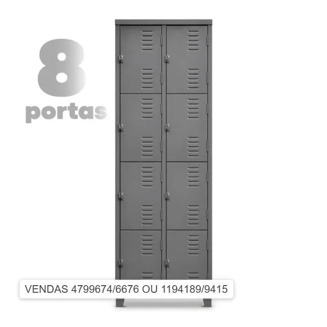 guarda volume com 8 portas pequenas