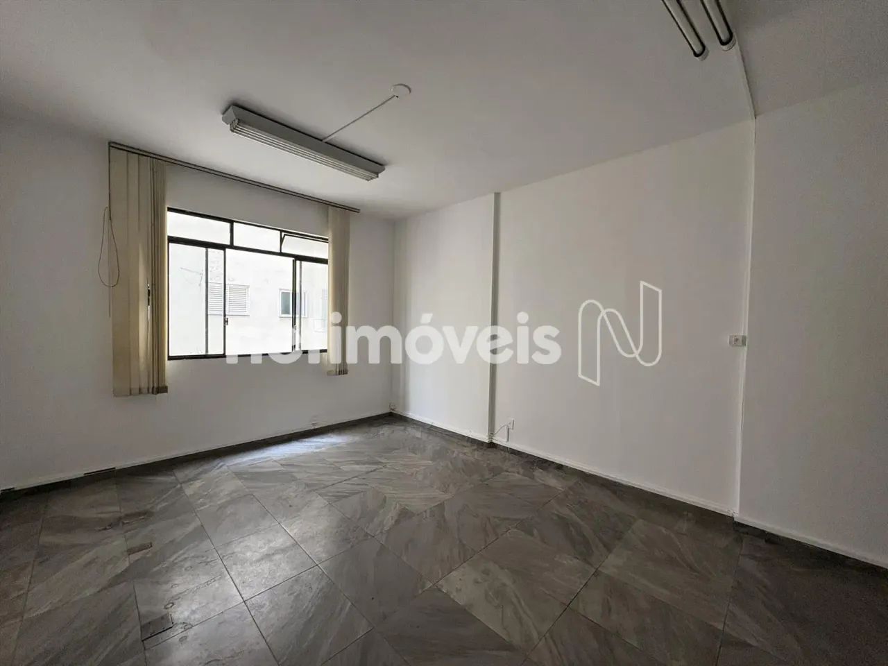 Sala para locação no Condomínio do Edifício Arcângelo Maletta. - Foto 2