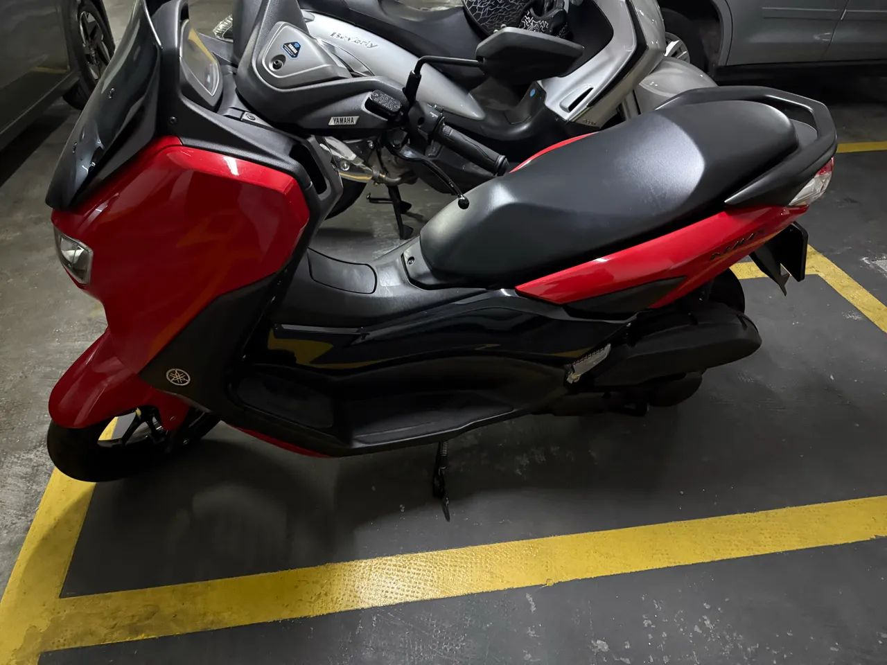 N Max bx km impecável 
