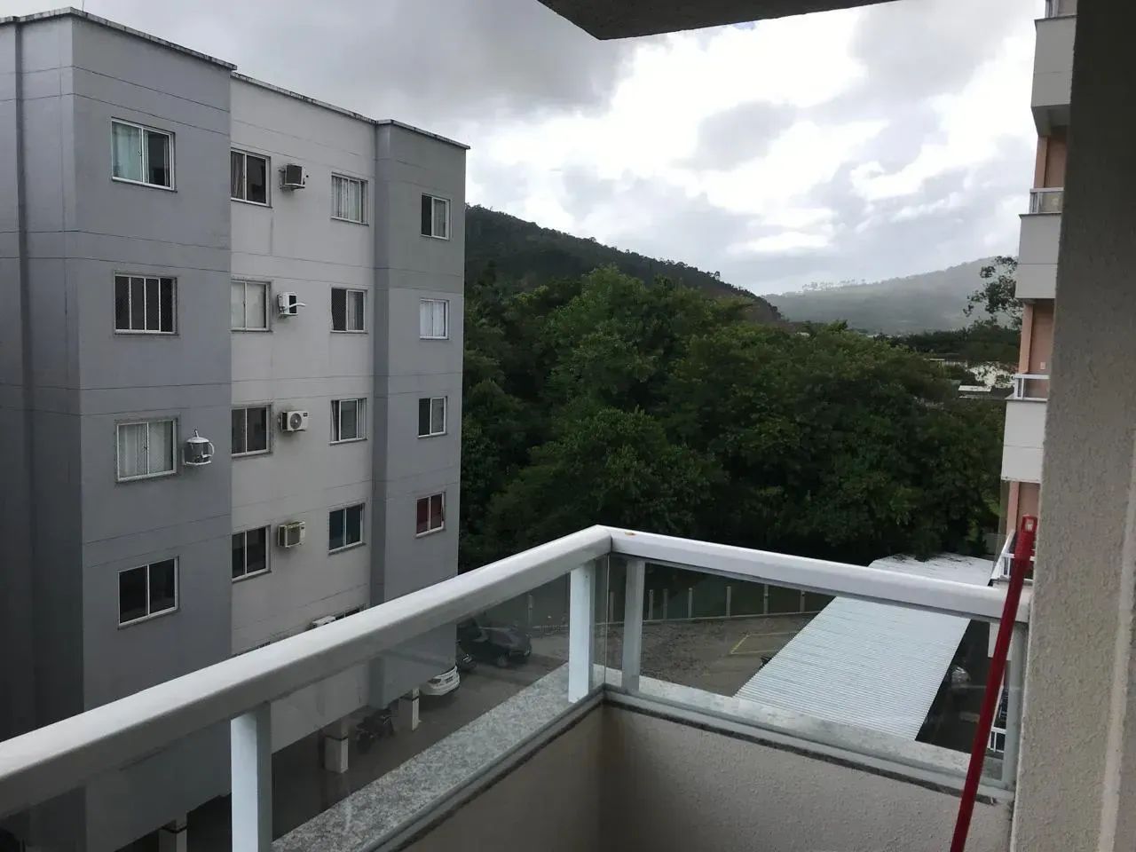 Lindo apartamento mobiliado  com 2 quartos e sacada com churrasqueira - Foto 5