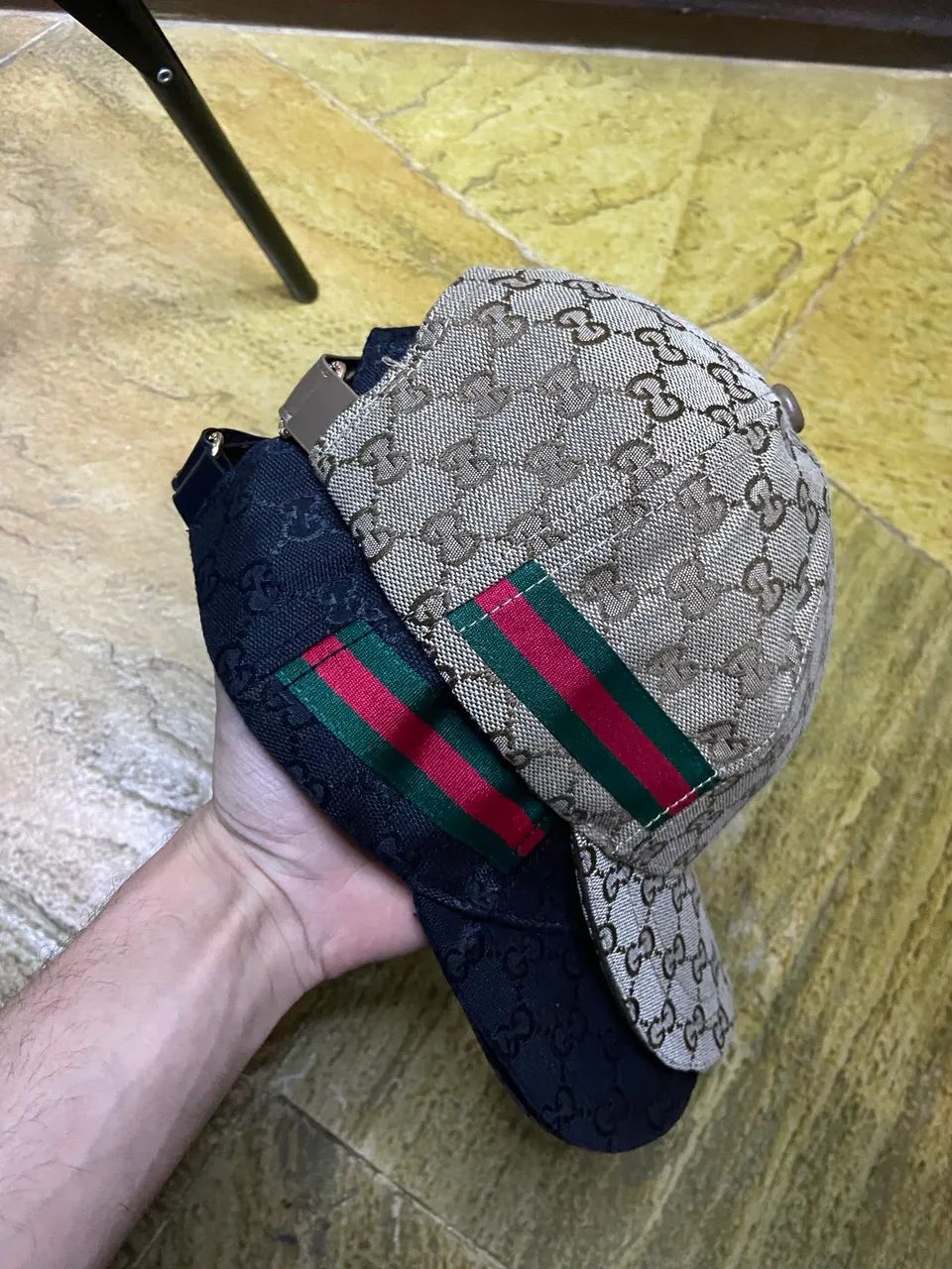 Bone gucci gg