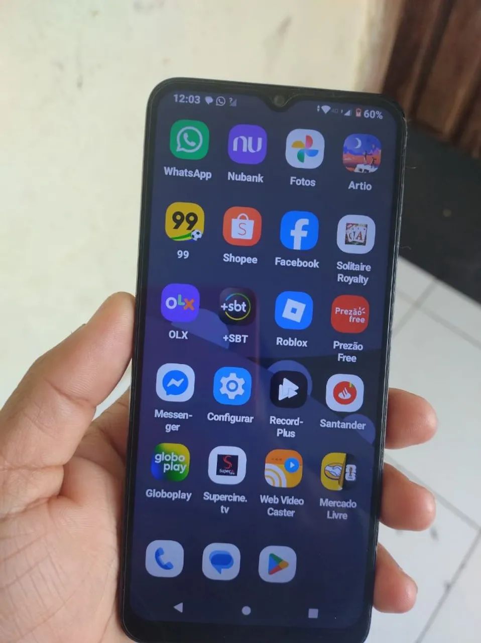 Moto E 13 64 gigas  - Foto 2
