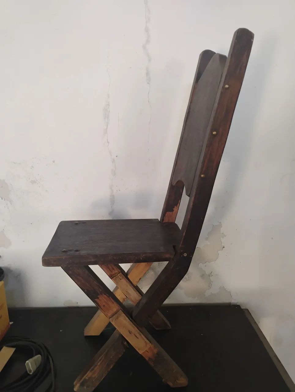 Cadeira antiga para restauração e decoração  - Foto 2