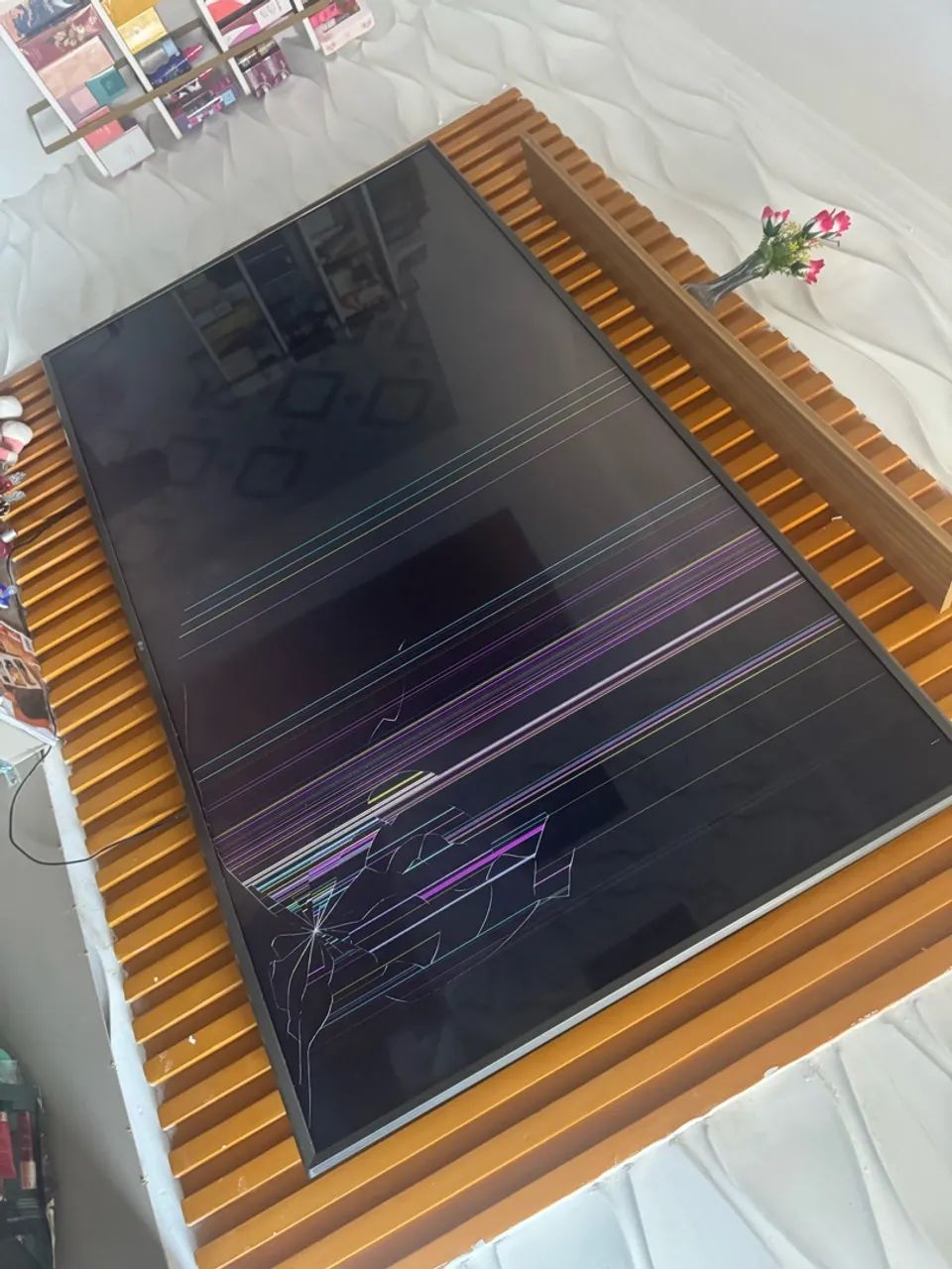 Tv LG 75 polegadas com defeito 