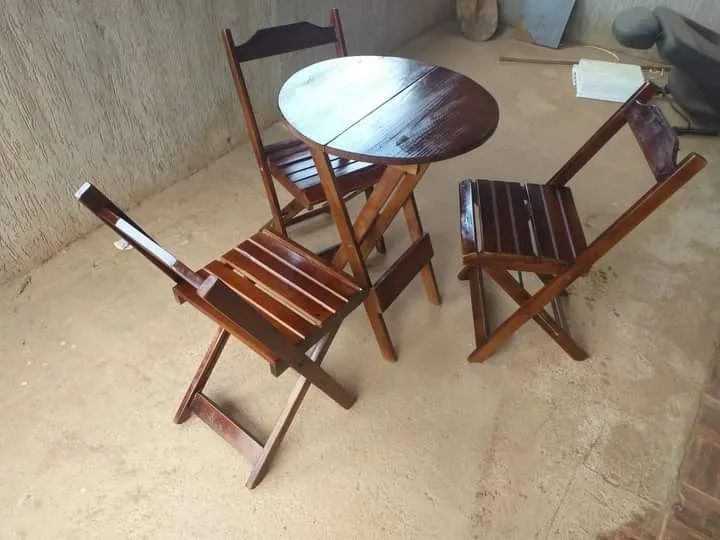 Mesas e cadeiras  - Foto 5