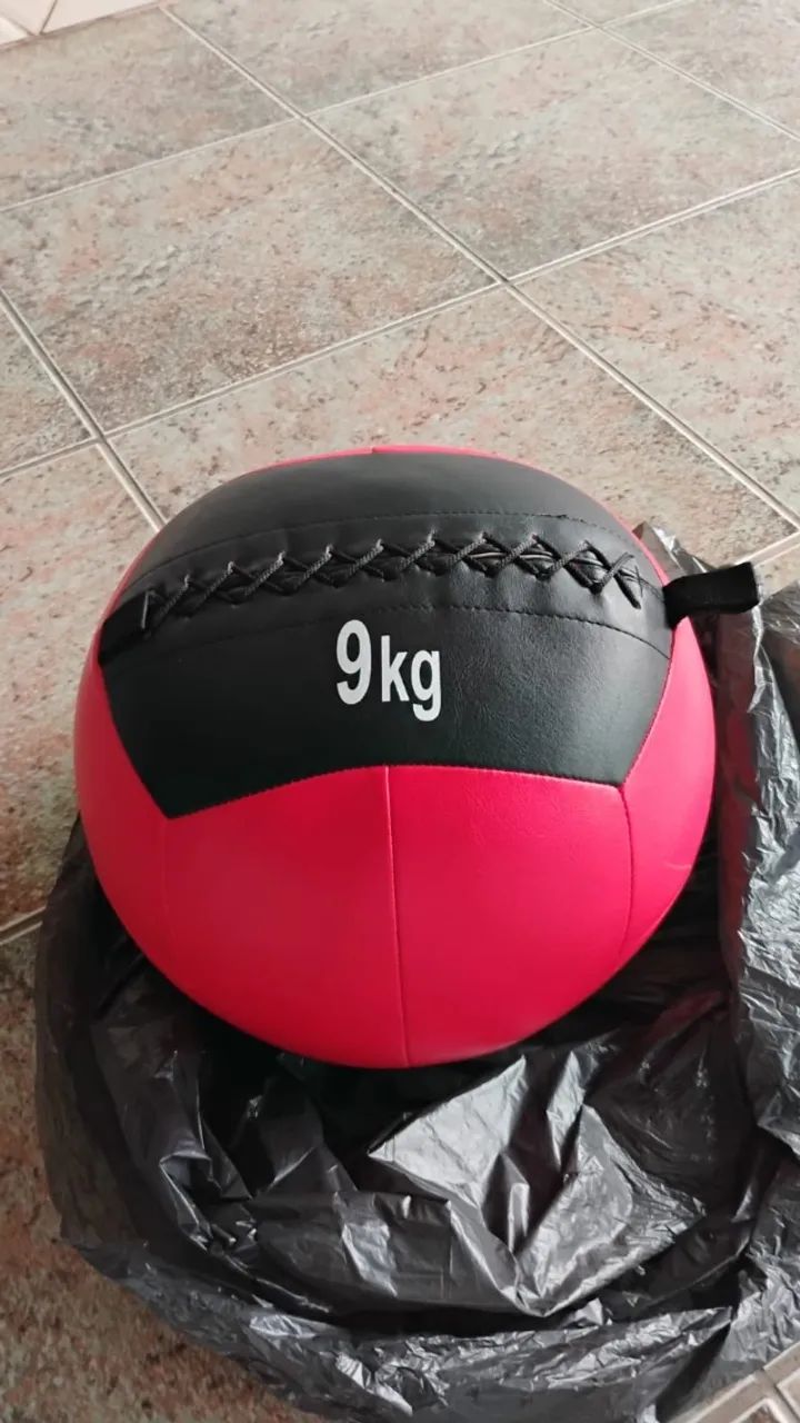 Corda ,peso, bola de areia 