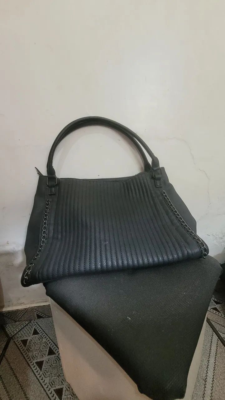 Bolsa grande preta - Foto 2
