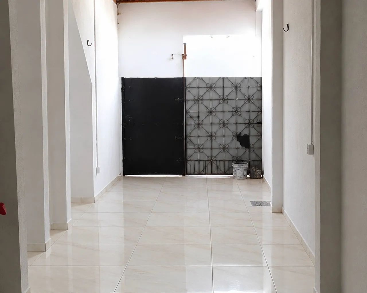 Alugo casa 