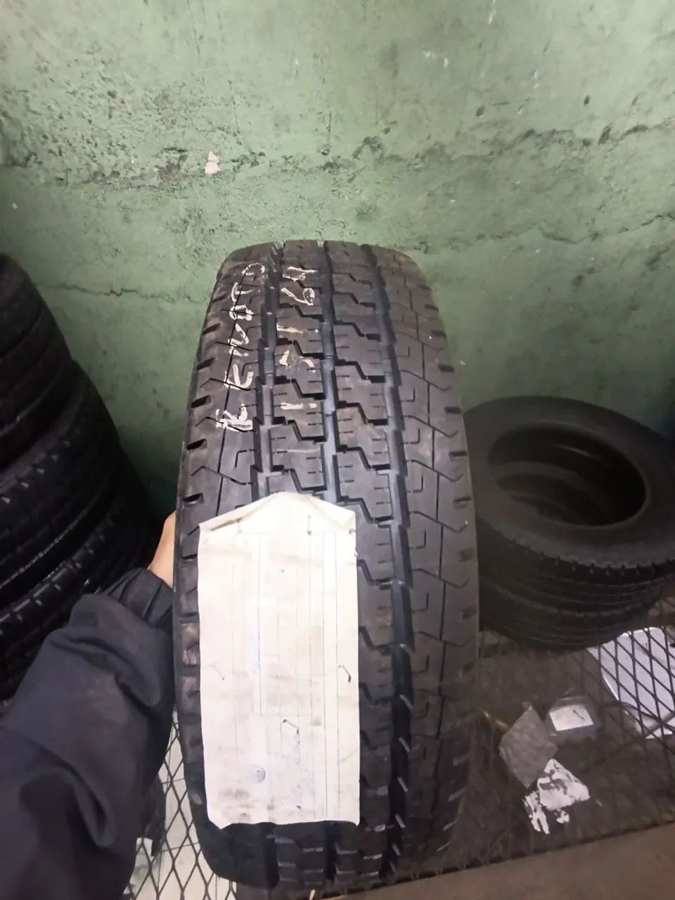 Pneu Firestone 225/75/16 - Foto 3