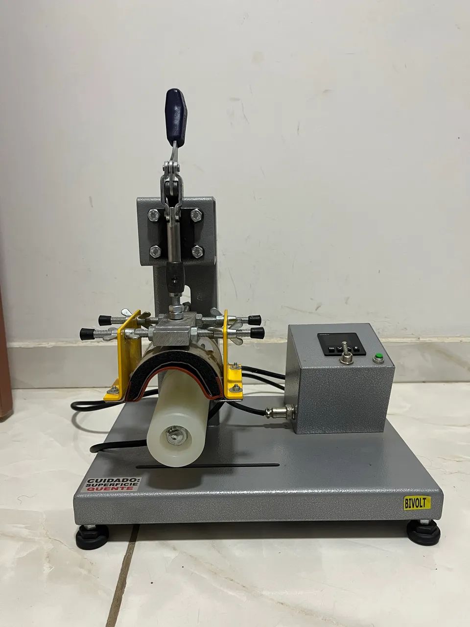 Máquina de Sublimação de Copos e Taças Bivolt Completa