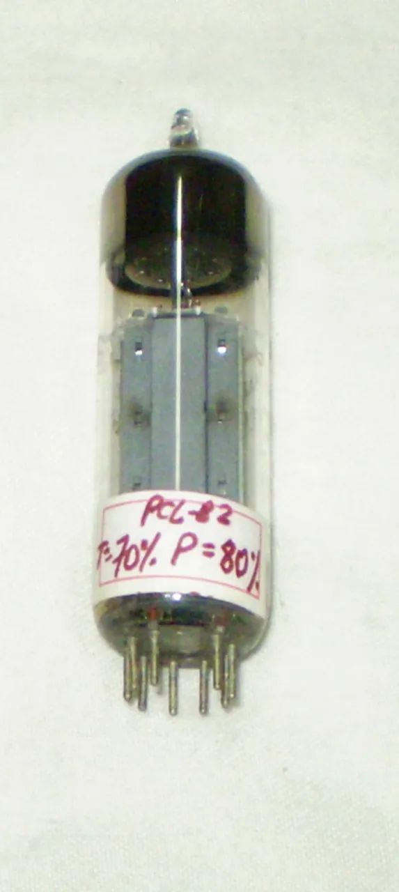 Par de válvulas eletrônicas antigas PCL-82.- Cód. 562 -
