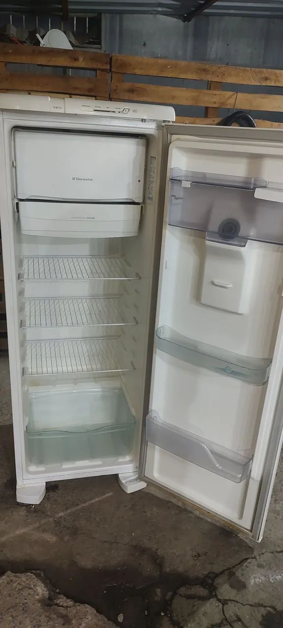 GELADEIRA ELECTROLUX SEMI NOVA  - Foto 4