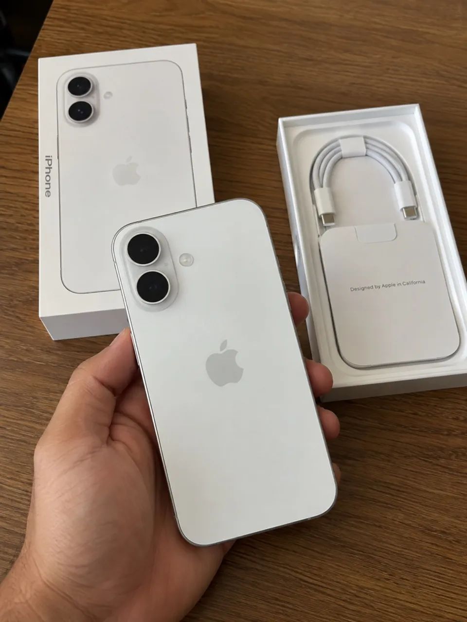 iPhone 16 128GB - Impecável, Pouco Uso