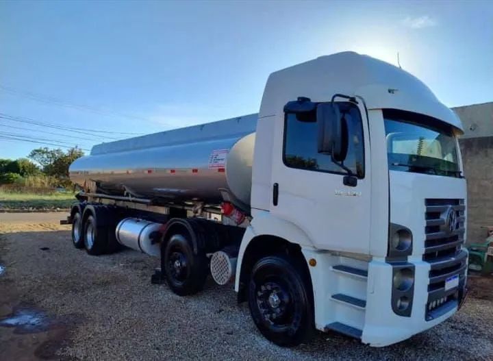 Caminhão tanque de combustível  - Foto 5