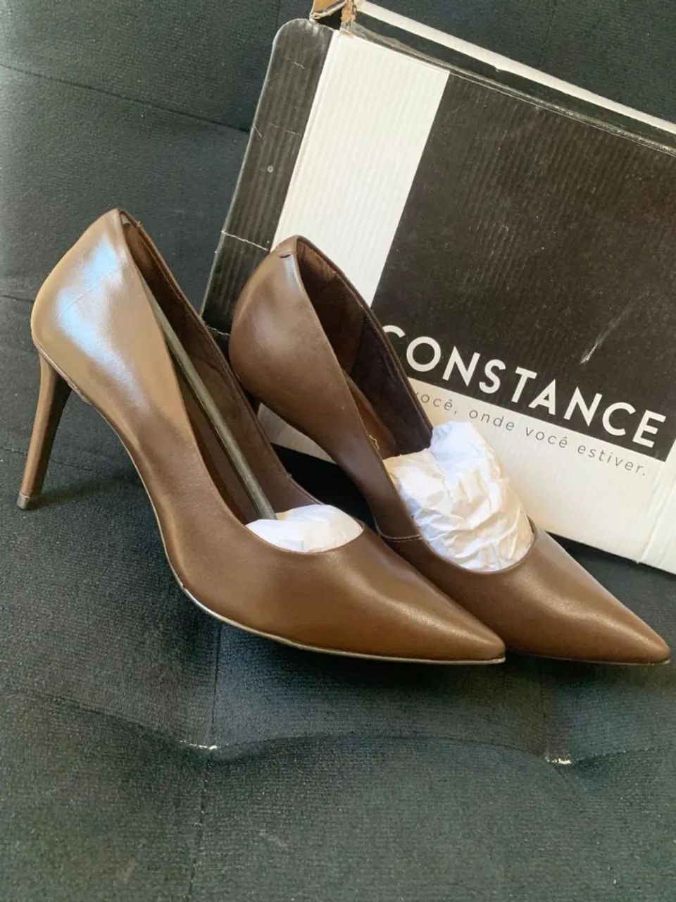 Scarpin Constance cor preta e café - NOVOS 