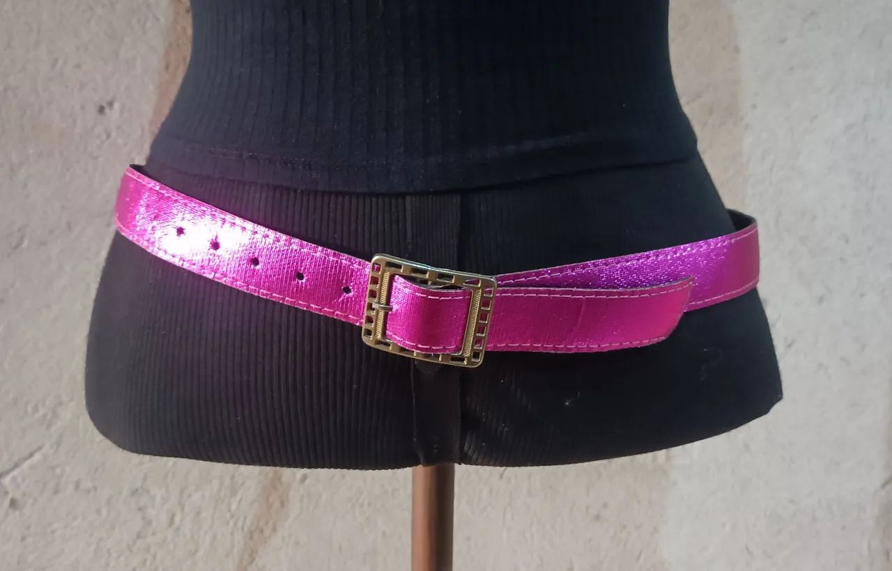 Cinto Rosa Metalizado estilo Y2K!