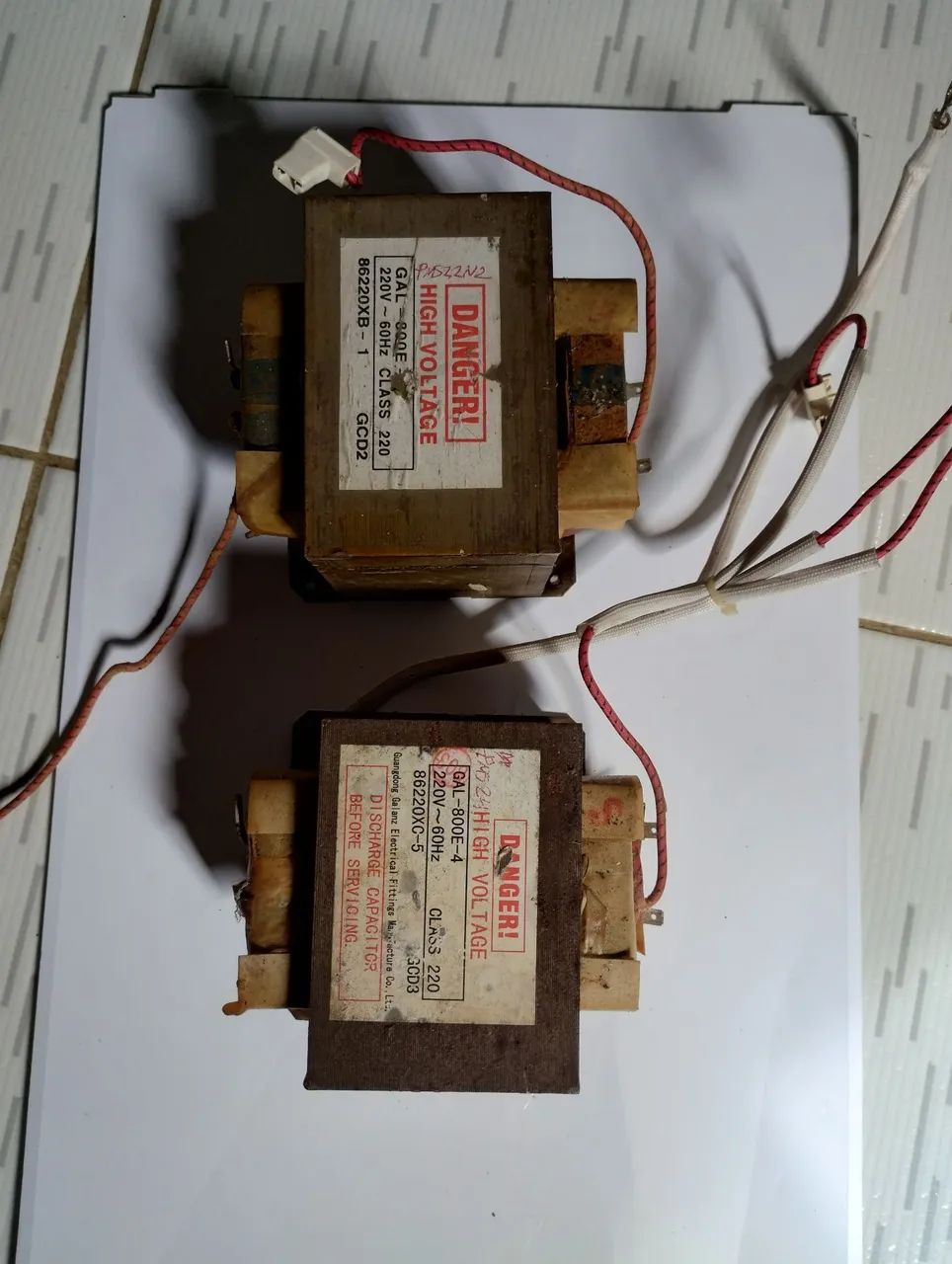 Vende-se esse transformador do microondas pms22n2 e pms24 - Foto 2