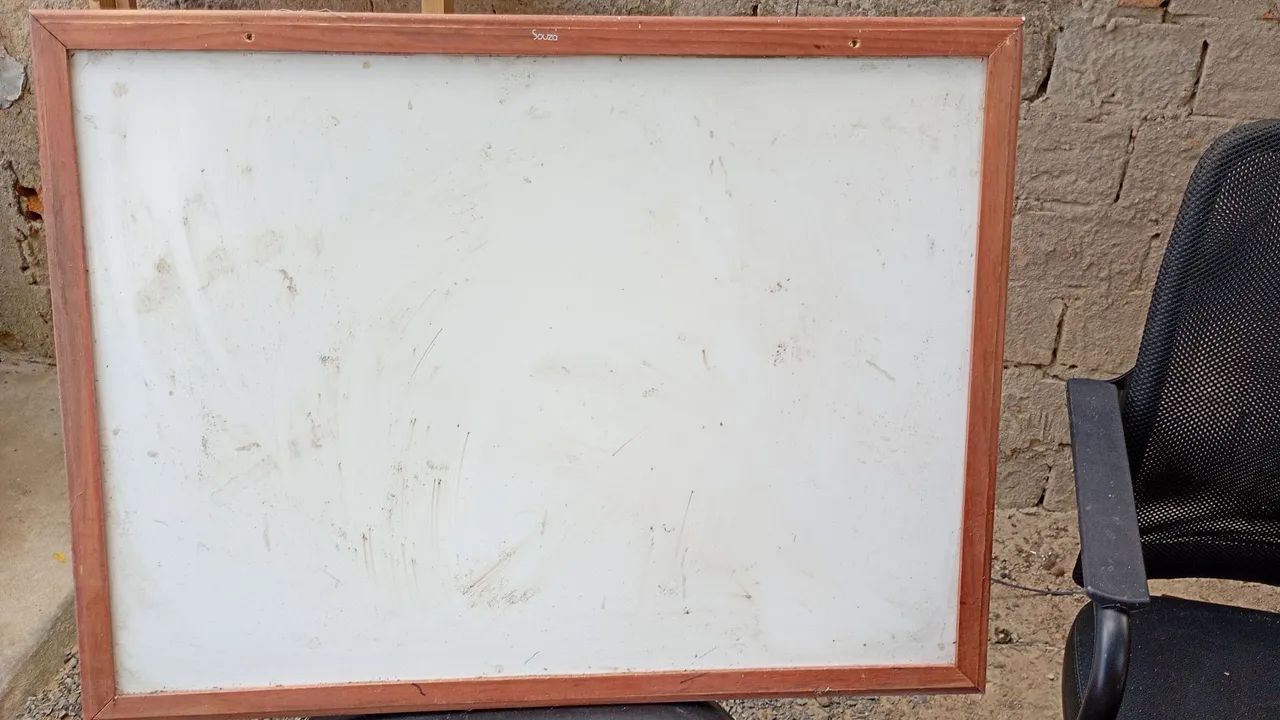 Quadro branco simples 