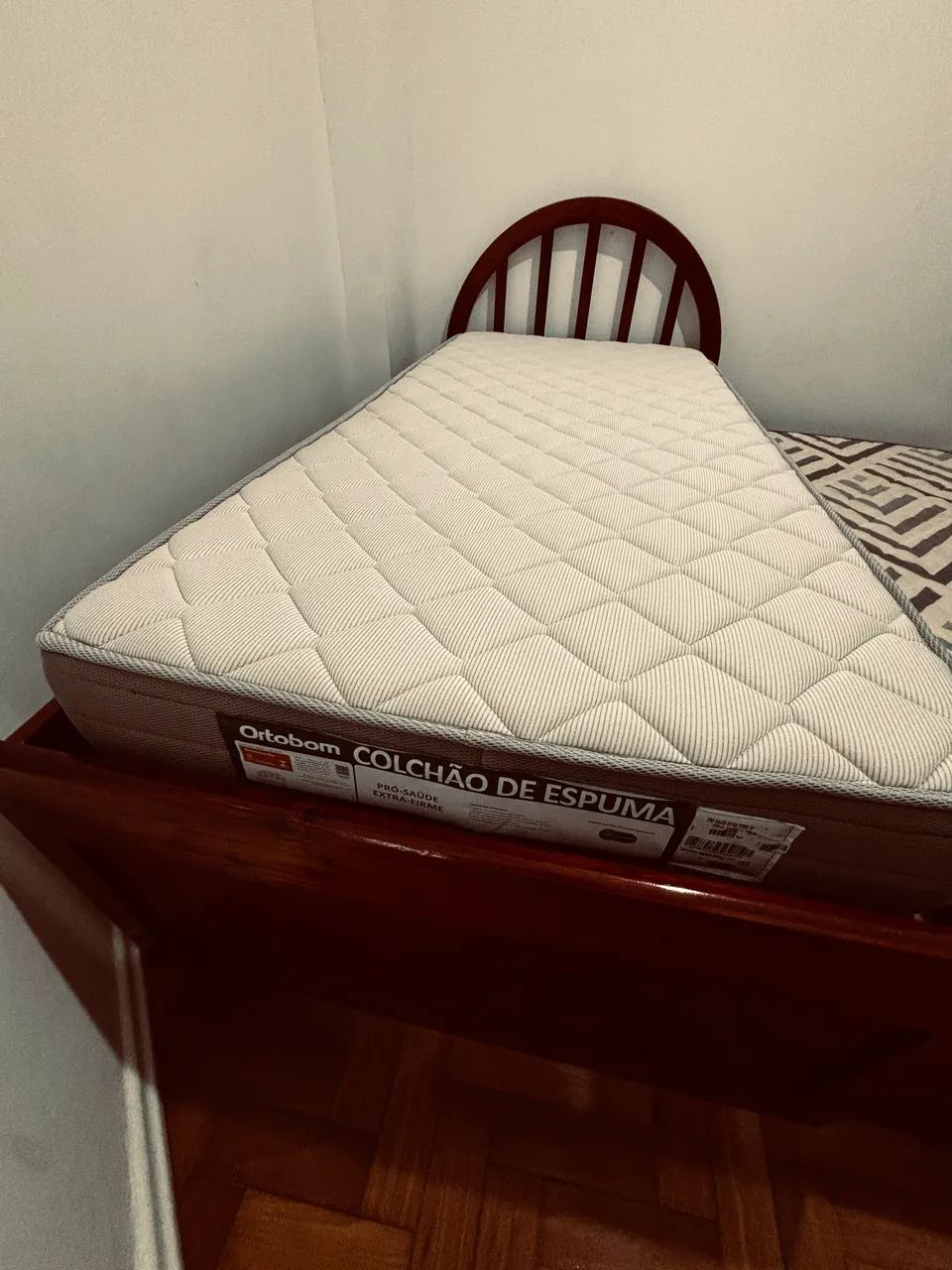 OPORTUNIDADE! BICAMA COMPLETA COM 2 COLCHÕES !!! - Foto 4