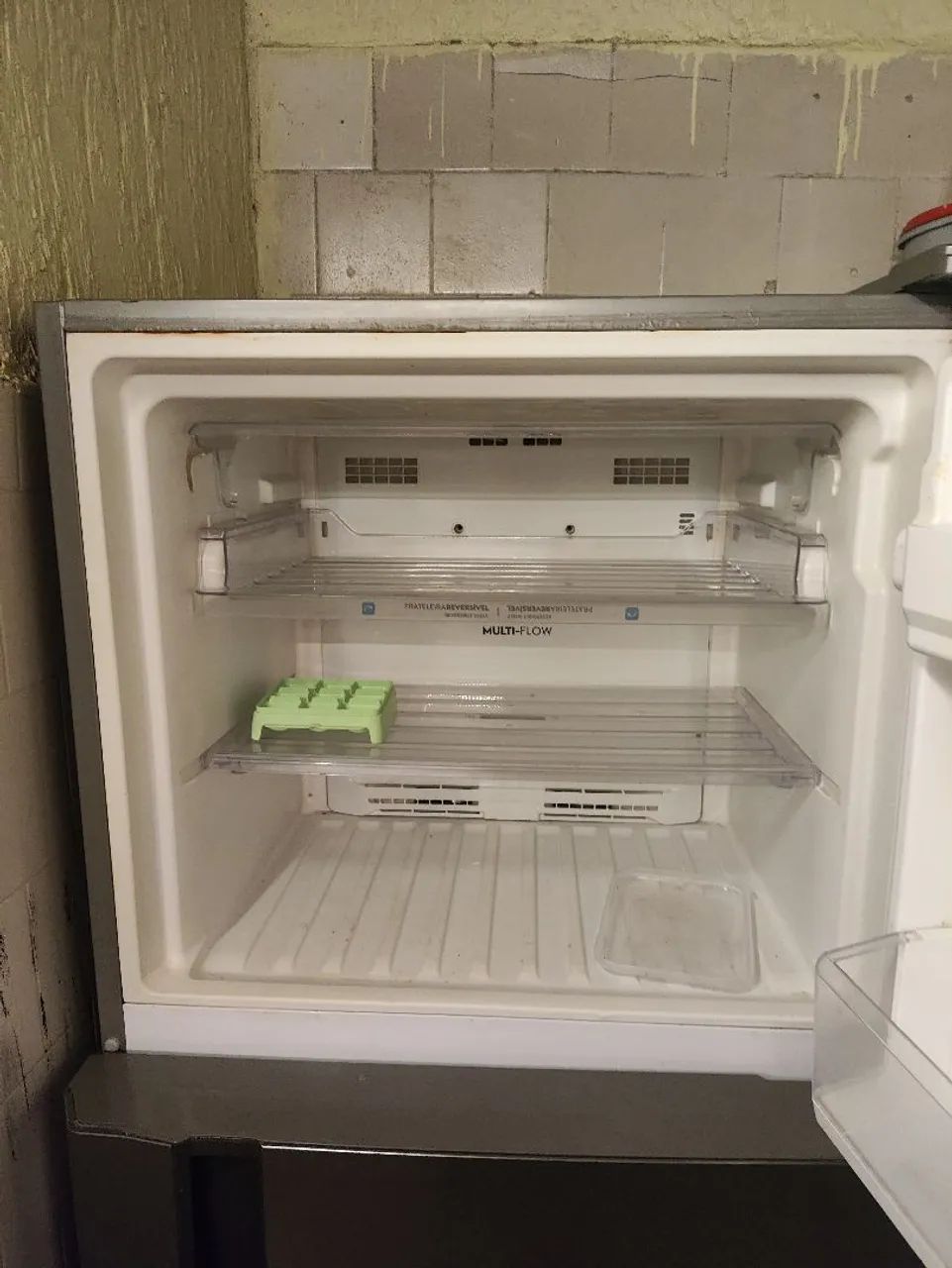 Vendo geladeira Eletrolux  - Foto 4
