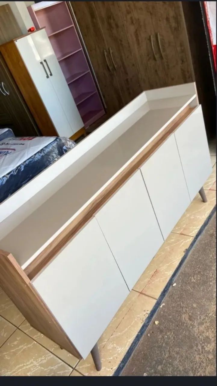 Buffet 4 portas novo