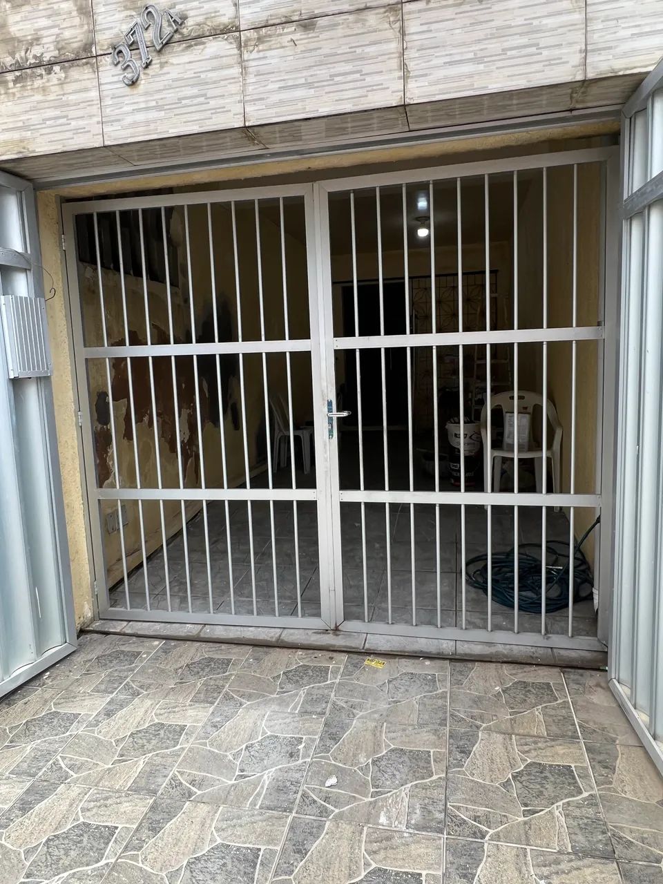 Portão de alumínio 441091887433656321