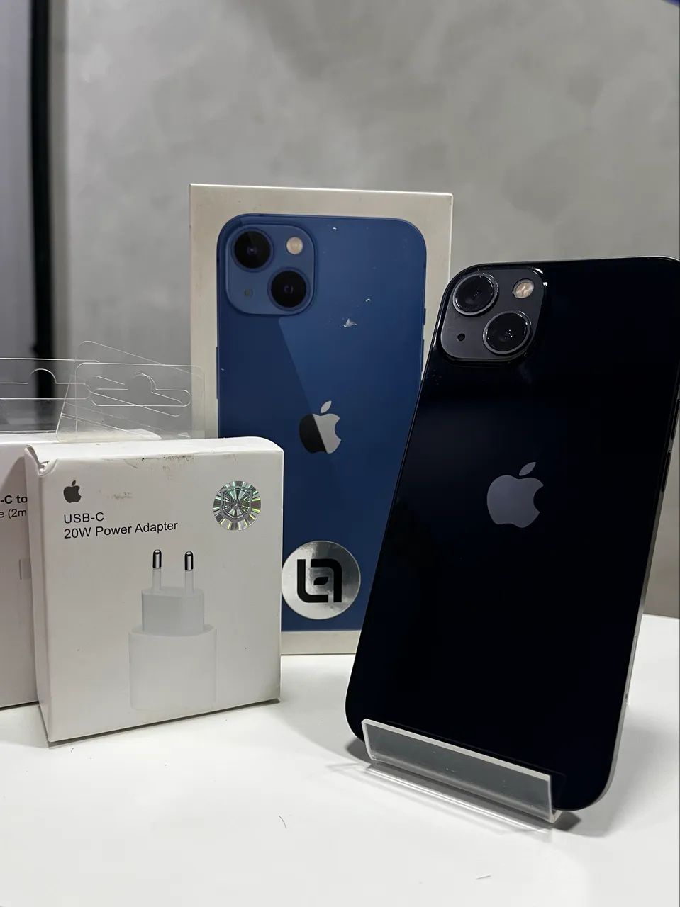 iPhone 13 128GB - Caixa e acessórios !! - Celulares e Smartphones