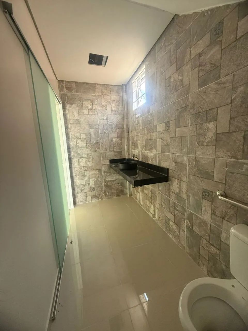 Aluga se ponto comercial 