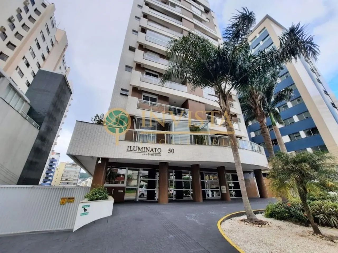 Locação | Apartamento mobiliado, sacada com churrasqueira, 1 quarto - No Centro de Florian - Foto 2