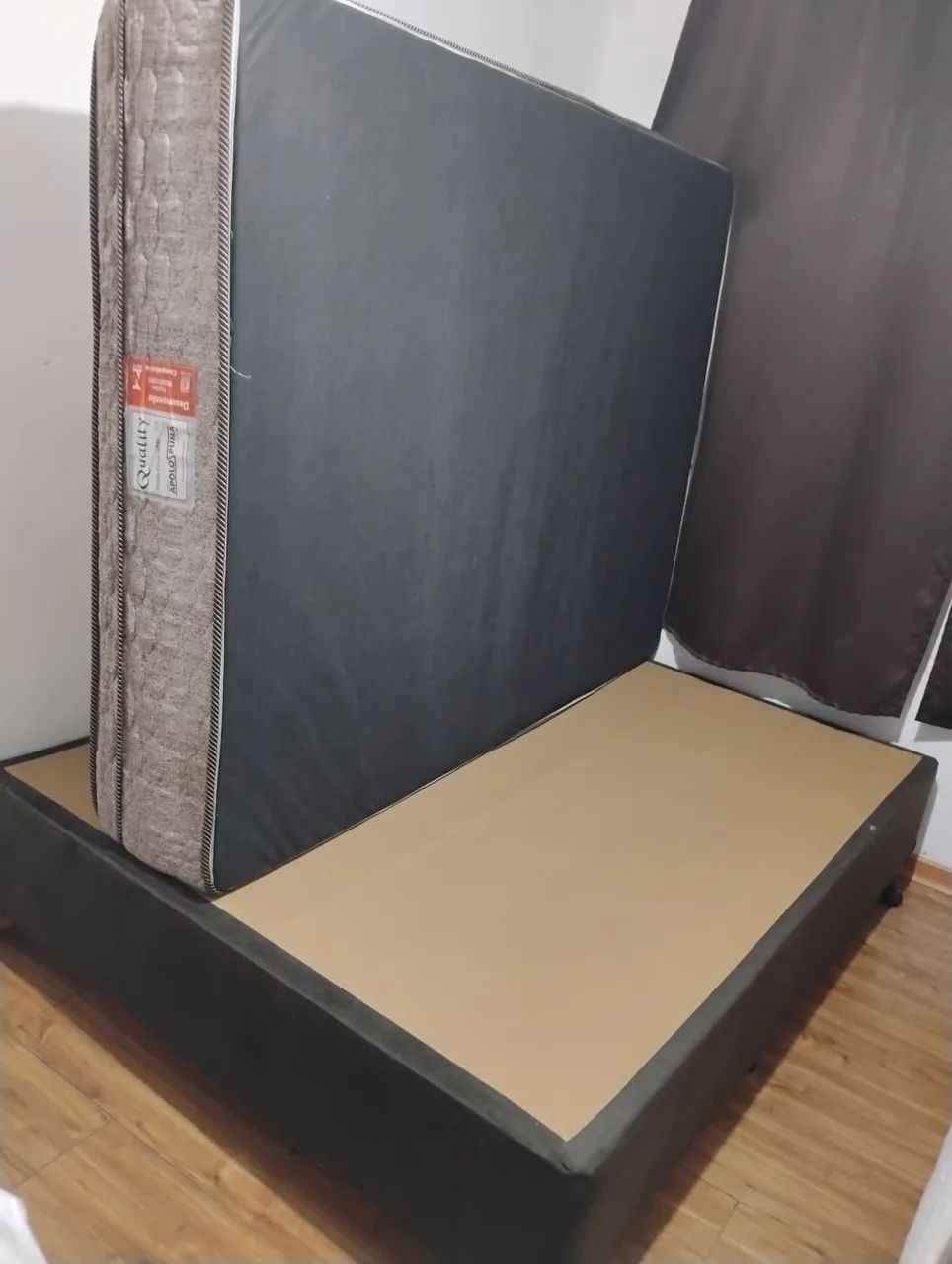 Cama box 