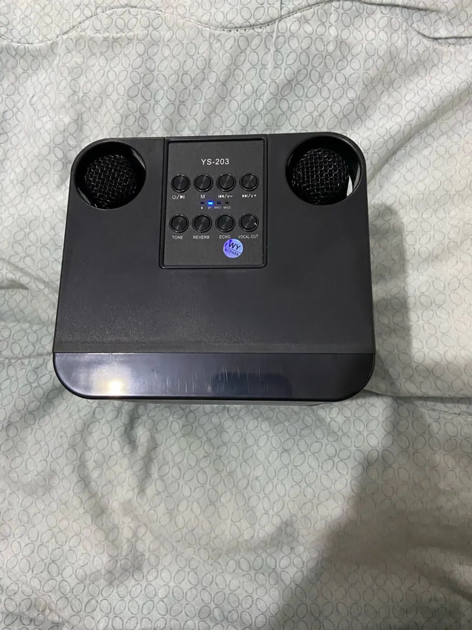 Caixinha Karaokê Bluetooth YS-203 com Efeitos de Voz e 2 Microfones - Foto 2