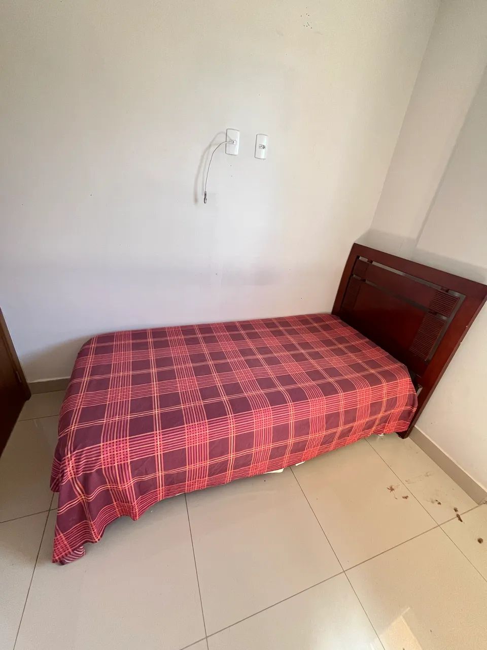 Cama Box de Solteiro + Colchão + Cabeceira de Madeira - Foto 2