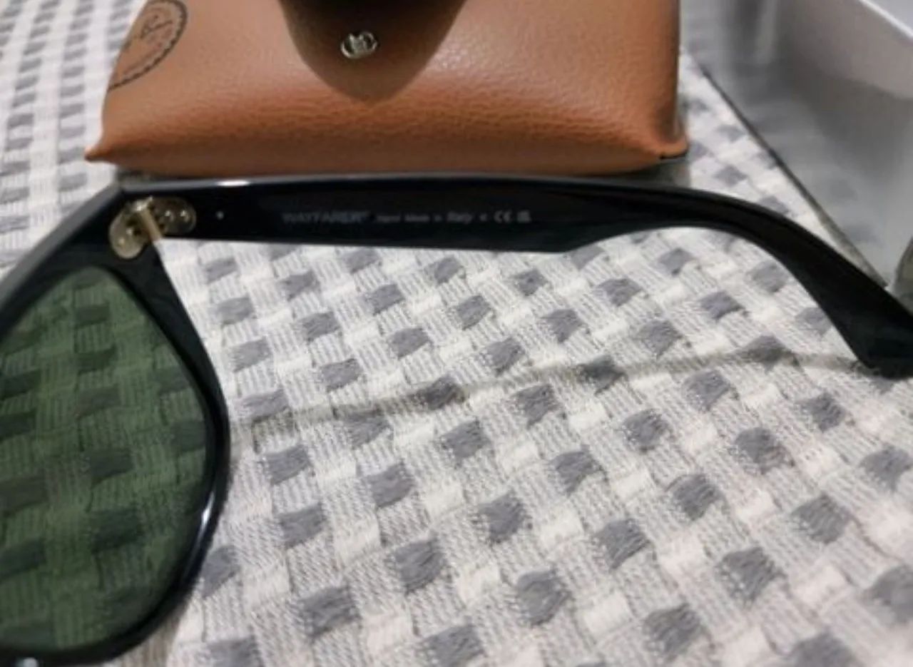 Óculos Ray-Ban Wayfarer ORB2140 Preto - size 54 - Foto 5