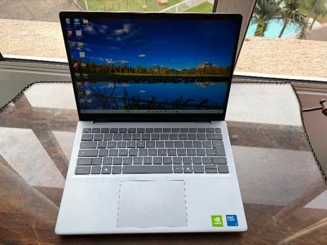 Dell Inspiron 14 5440 Core 5 120U, 16GB, SSD 512GB e NVIDIA MX570