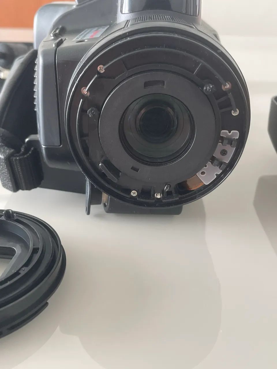 Filmadora Panasonic AG-HMC40 AVCCAM HD Sensor 3MOS Completa - Foto 5