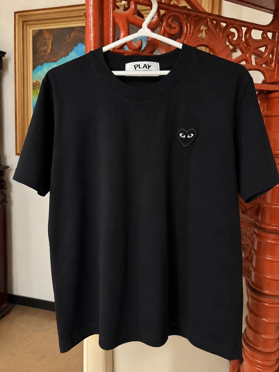 CAMISA COMME DES GARÇONS PLAY, CORAÇÃO PRETO