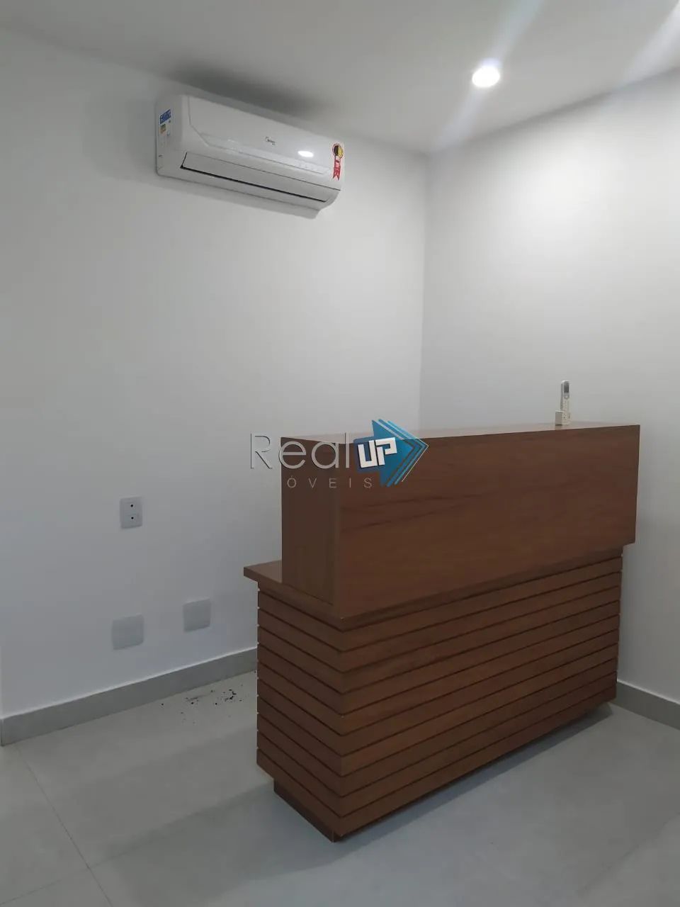 Sala Comercial LEBLON