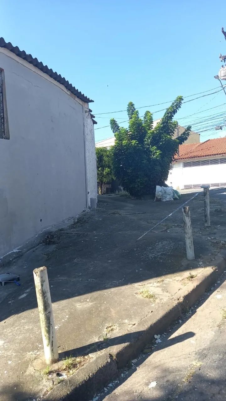 Alugo casa 3 comodos com garagem em Maua SP Jd. Itapark