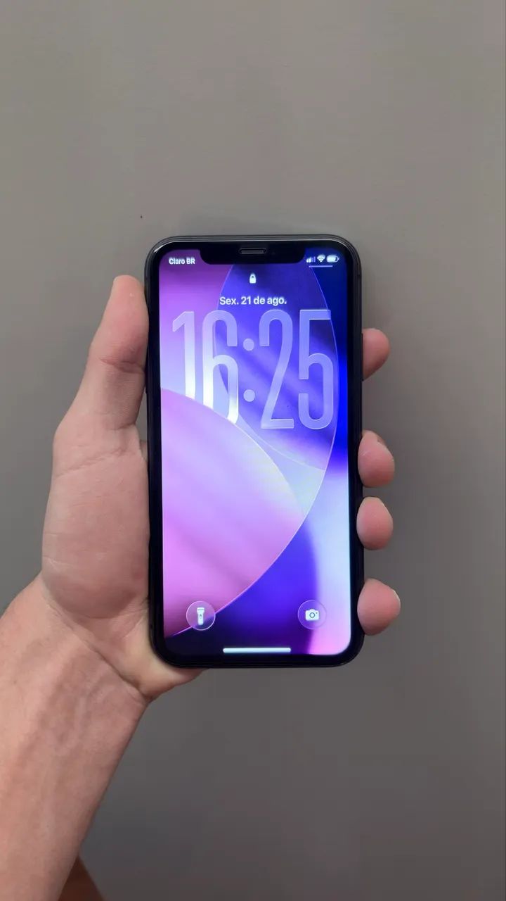 IPHONE 11  -  64 GB   -  75% SAUDE